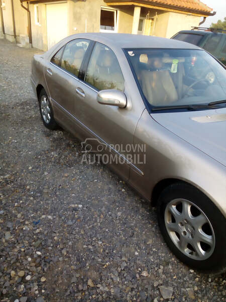 Mercedes Benz S 320 -  kompletan auto u delovima