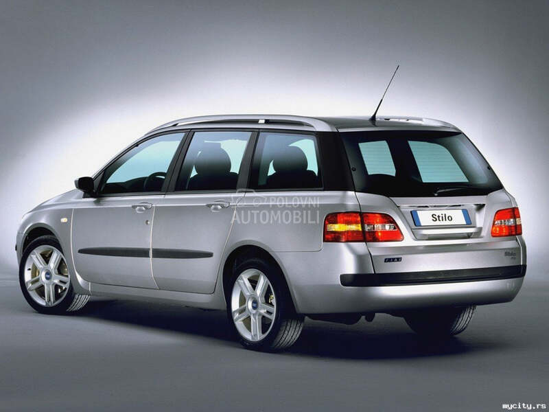 Fiat Stilo -  kompletan auto u delovima