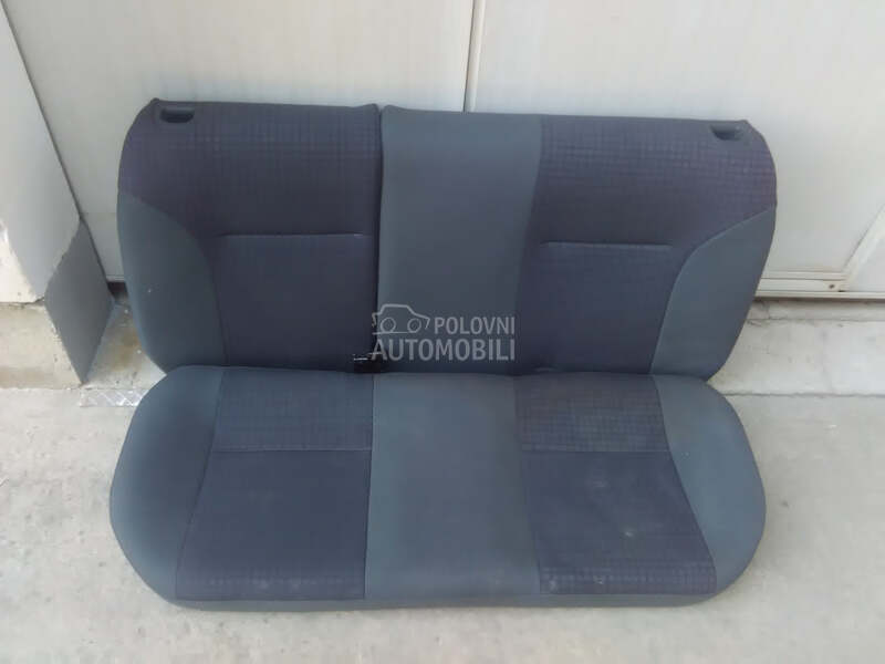 zadnja klupa za Opel Corsa C od 2000. do 2006. god.