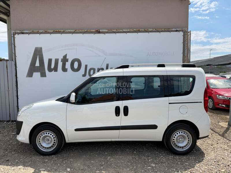 Fiat Doblo 2013 photo 2