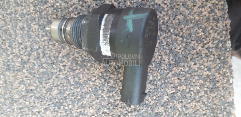 regulator pritiska goriva 1.3 za Fiat Grande Punto od 2005. do 2008. god.