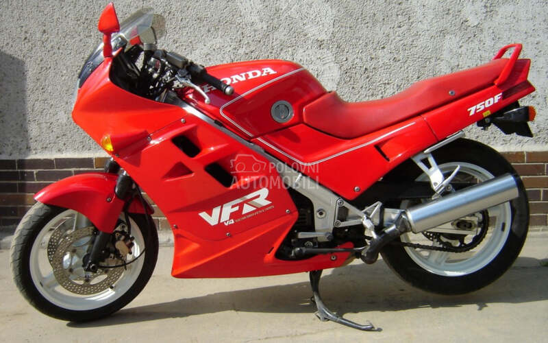 Honda VFR 750 88