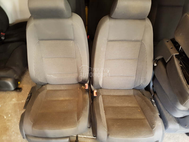 Sedista za Volkswagen Touran
