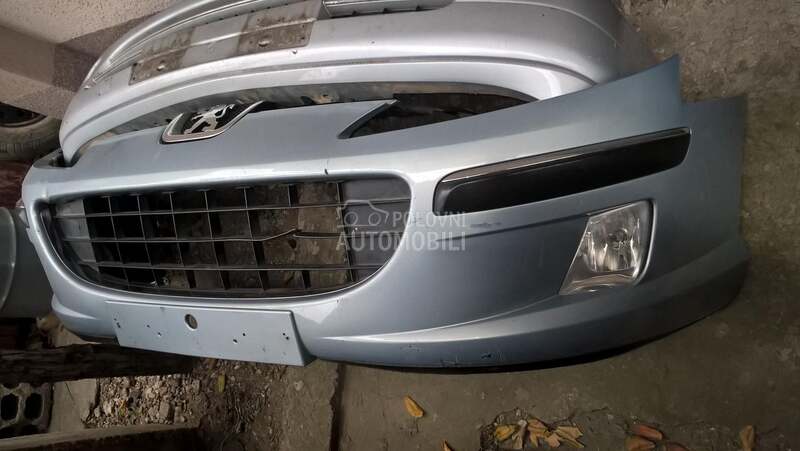 Prednji branik za Peugeot 407