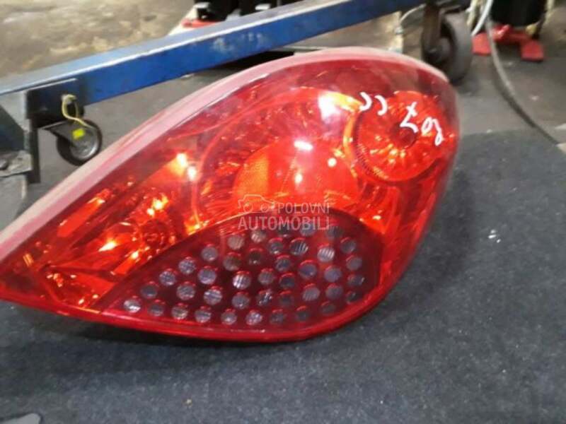 Lampa za Peugeot 206, 207, 307 ... od 2001. do 2010. god.