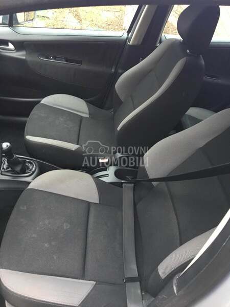 Enterijer za Peugeot 207