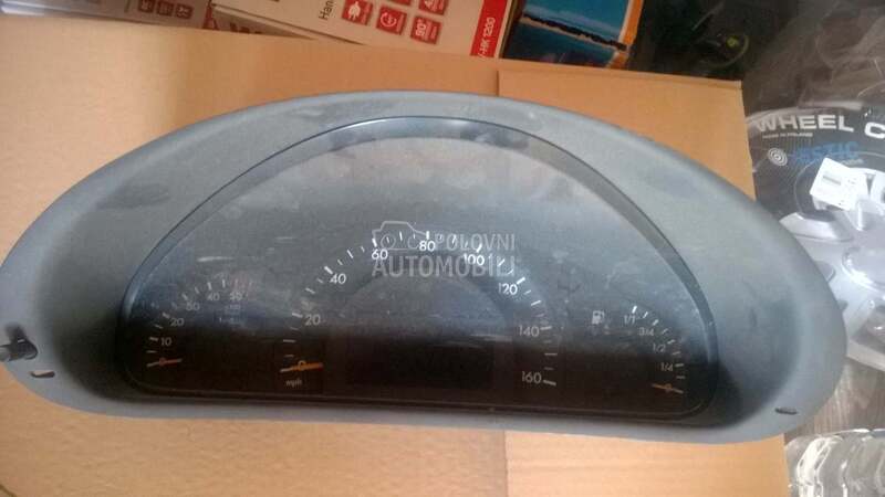 sat za Mercedes Benz C Klasa od 2000. do 2004. god.
