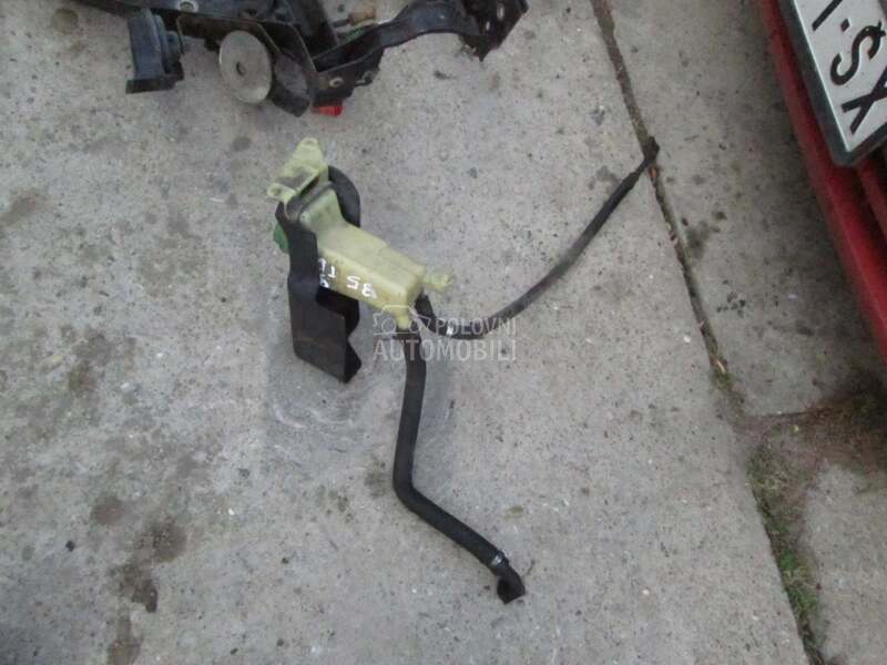 Posuda servo ulja za Volkswagen Passat B5
