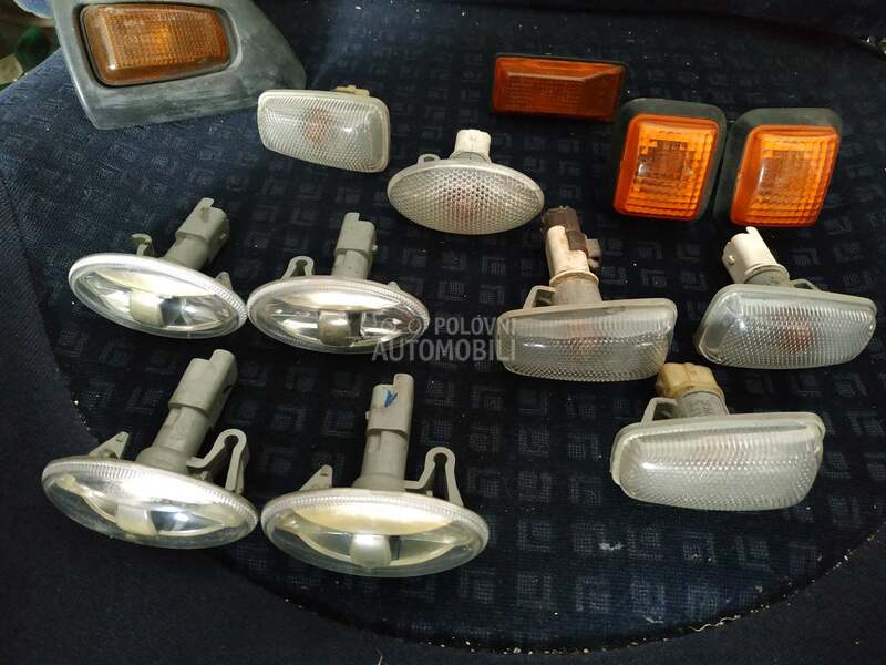 Migavci u krilu za Citroen AX, C1, C2 ...