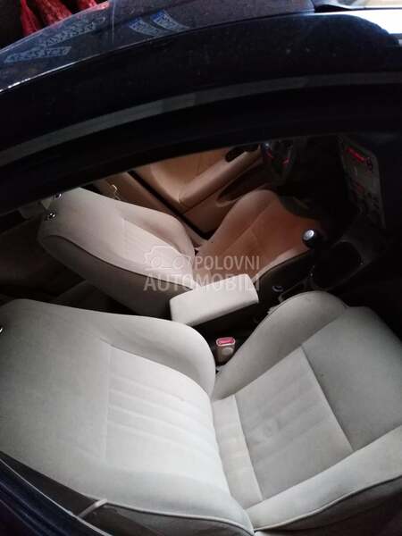 Sedista za Alfa Romeo 147 od 2005. do 2010. god.