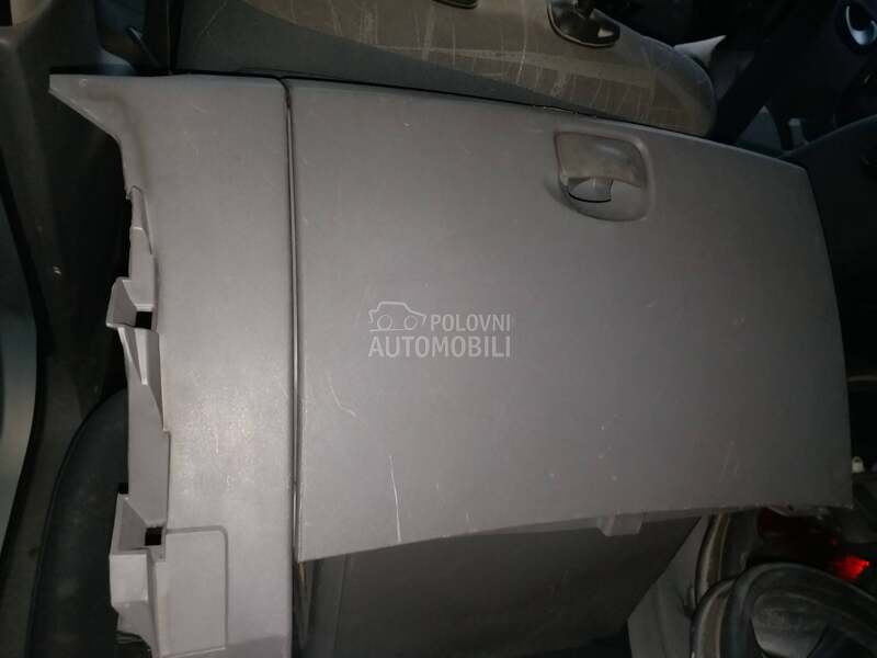Kaseta za Renault Grand Scenic od 2003. do 2008. god.