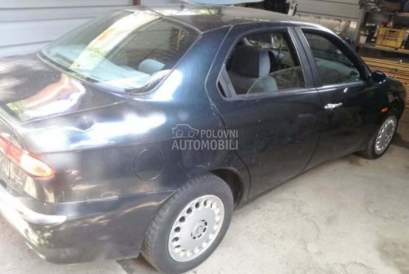 Alfa Romeo 156 - kompletan auto u delovima