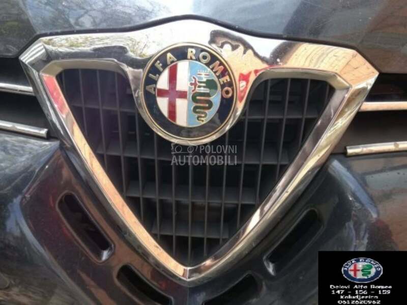 MASKA U HAUBI za Alfa Romeo 156