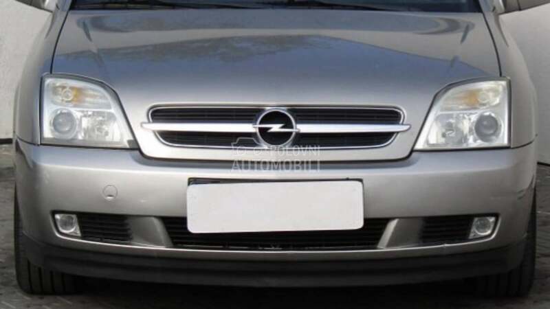 Prednji branik za Opel Vectra C od 2002. do 2005. god.