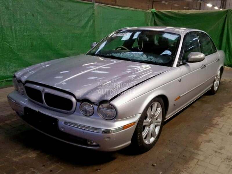 Jaguar XJ -  kompletan auto u delovima