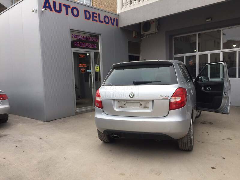 Škoda Fabia -  kompletan auto u delovima
