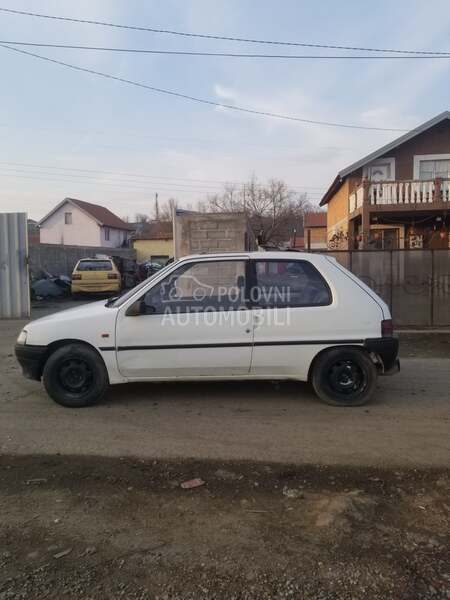 Peugeot 106 1992. god. - kompletan auto u delovima