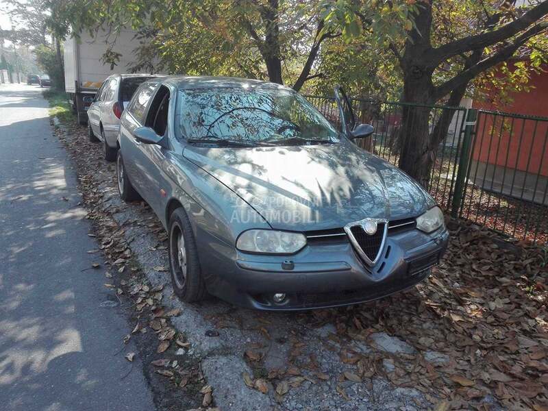 Alfa Romeo 156 - kompletan auto u delovima