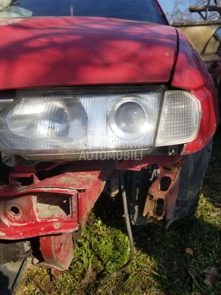 Far za Alfa Romeo 146 za 1998. god.