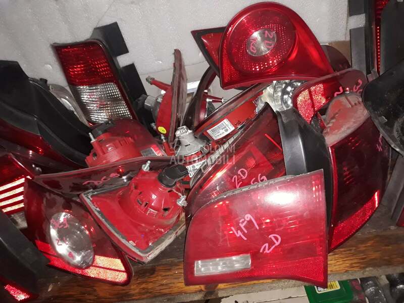 Zadnje lampe za Volkswagen Caddy, Golf 5, Golf 7 ... od 2000. do 2012. god.