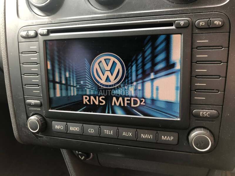 navigacija za Volkswagen Touran