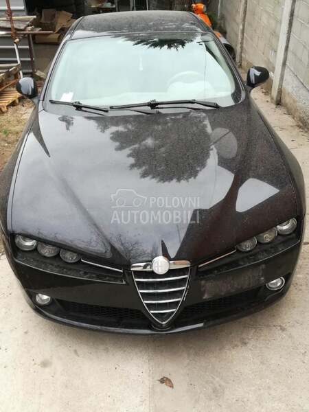 Alfa Romeo 159 - kompletan auto u delovima