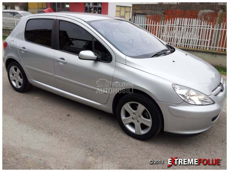 FAROVI za Peugeot 207, 307, 308 ... od 2005. do 2010. god.