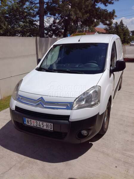 Citroen Berlingo 2012. god. - kompletan auto u delovima