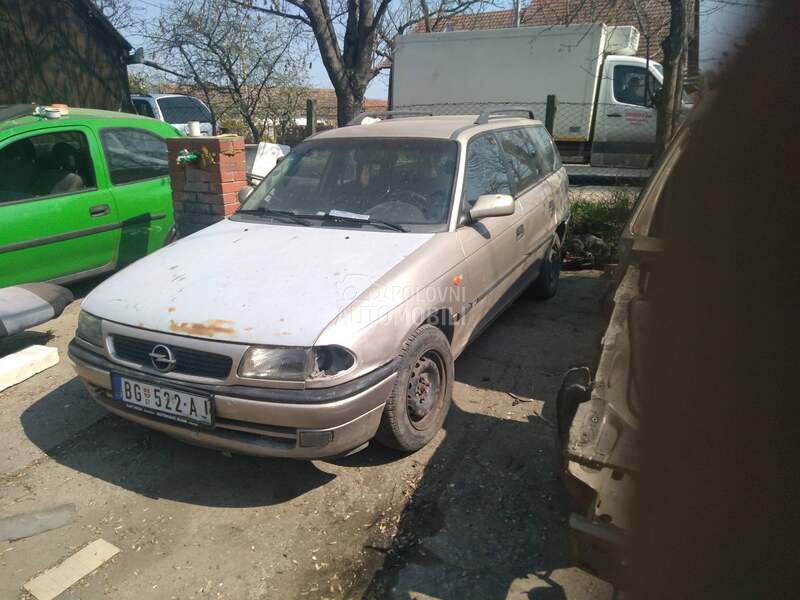 Delovi za Opel Astra F