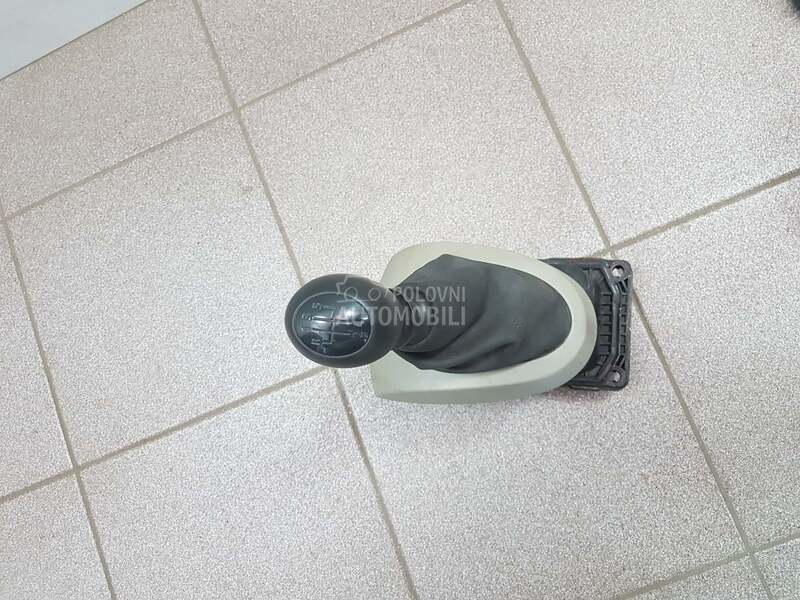 Rucica menjaca za Renault Twingo od 2007. do 2014. god.