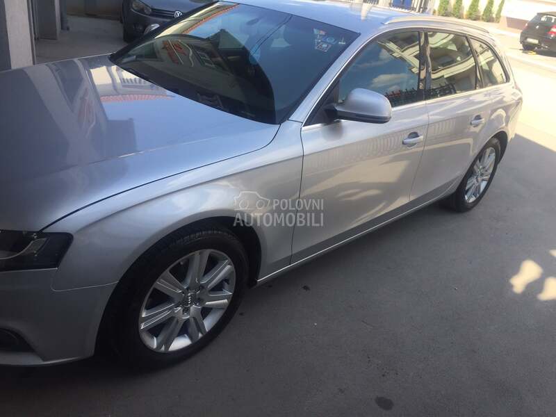 Audi A4 2009. god. -  kompletan auto u delovima