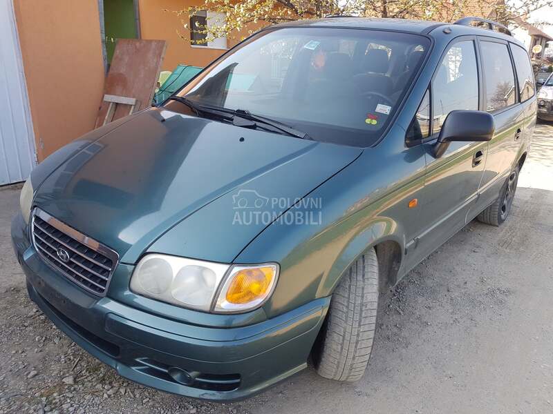Hyundai Trajet 2002. god. -  kompletan auto u delovima