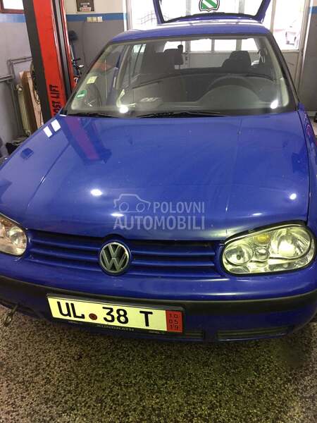 HAUBA , FAR , SOFERSAJBNA za Volkswagen Golf 4