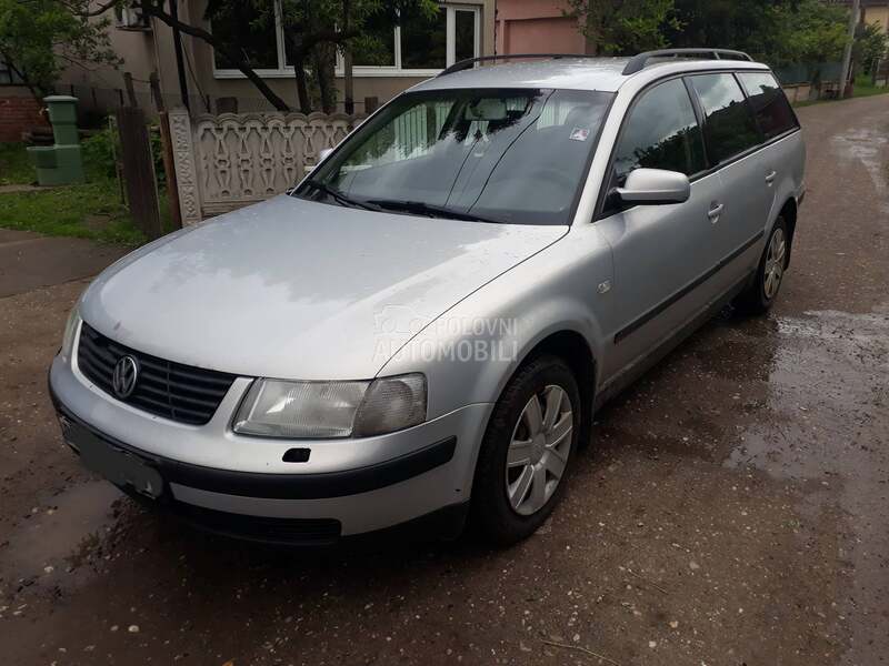 Volkswagen Passat B5 -  kompletan auto u delovima