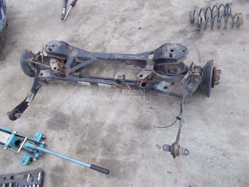 Zadnji trap za Ford Focus
