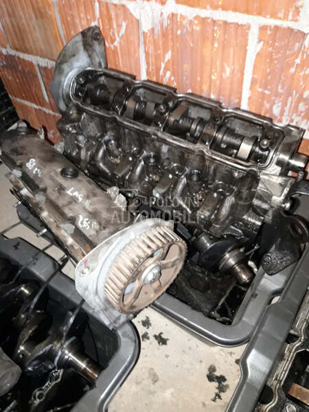glava motora za Renault Laguna od 2001. do 2007. god.