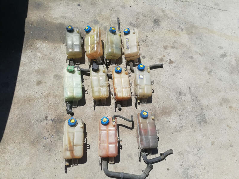 posuda vode za Alfa Romeo 147, 156, GT