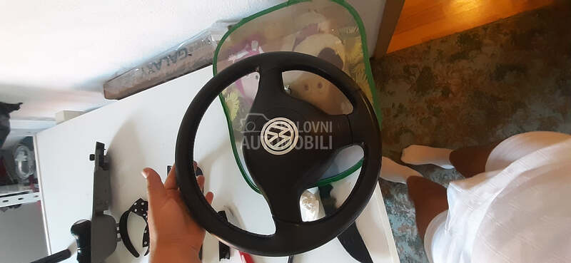 Volan za Golfa 4 za Volkswagen Golf 4 od 2000. do 2006. god.