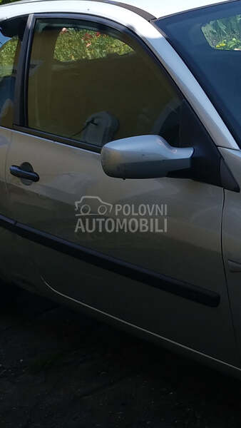 Desna vrata za Renault Megane od 2003. do 2008. god.