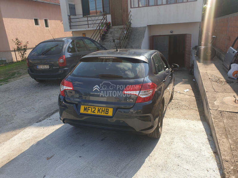Citroen C4 2012. god. -  kompletan auto u delovima