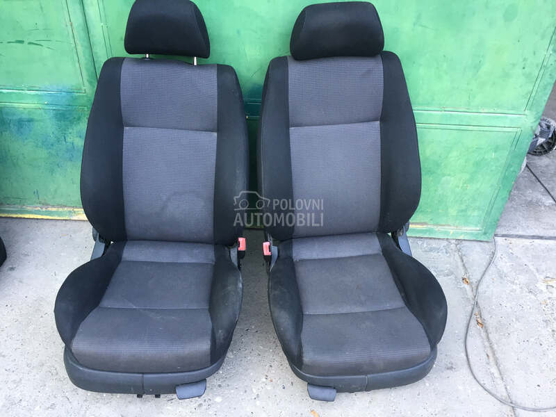 enterijer za Volkswagen Golf 4 od 1998. do 2004. god.