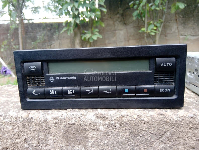Digitalna klima klimatronik za Volkswagen Passat B5