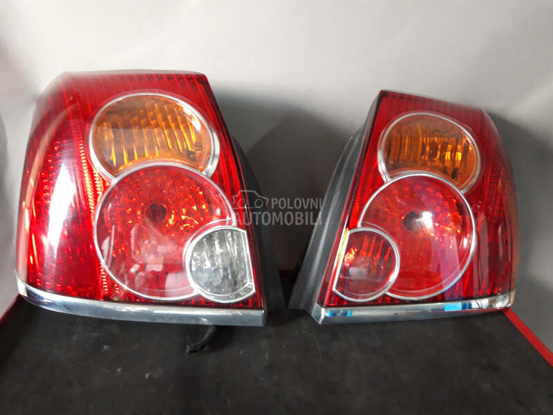 Stop Lampe HECBEK - LIFTBEK za Toyota Avensis od 2006. do 2009. god.