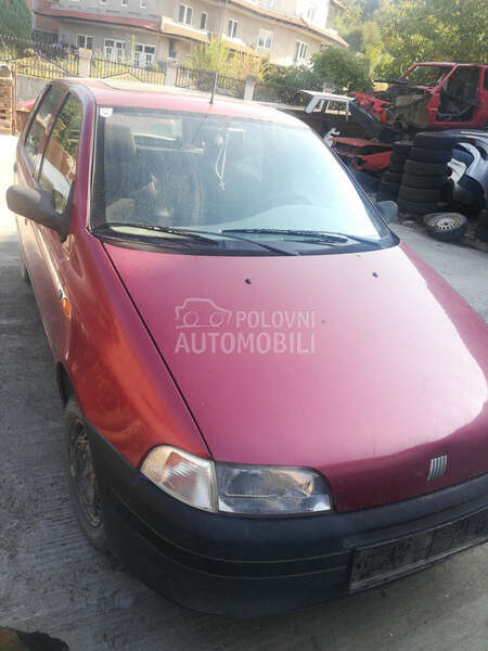 Fiat Punto 1998. god. -  kompletan auto u delovima