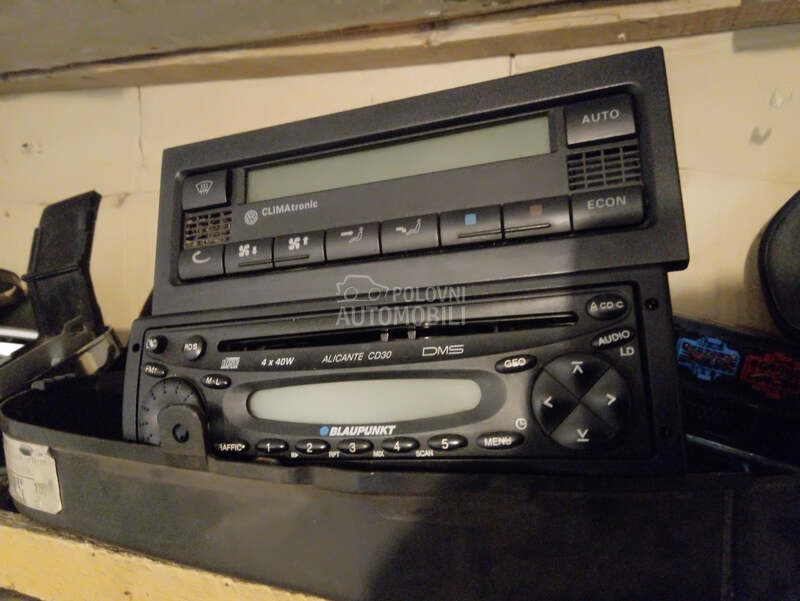 Digitalna klima za Volkswagen Passat B5
