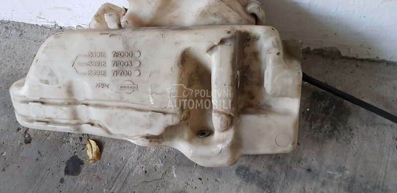 posuda brisaca za Nissan Terrano od 1994. do 2002. god.