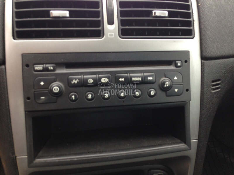 FABRICKI RADIO za Peugeot 206, 207, 307 ...
