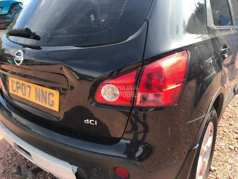 desno stop svetlo za Nissan Qashqai od 2005. do 2011. god.