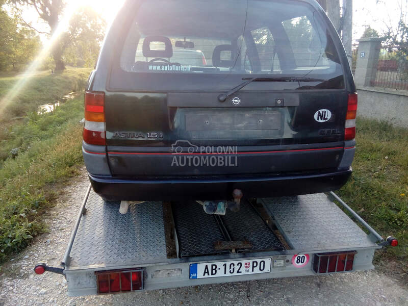 gepek astra f karavan za Opel Astra F