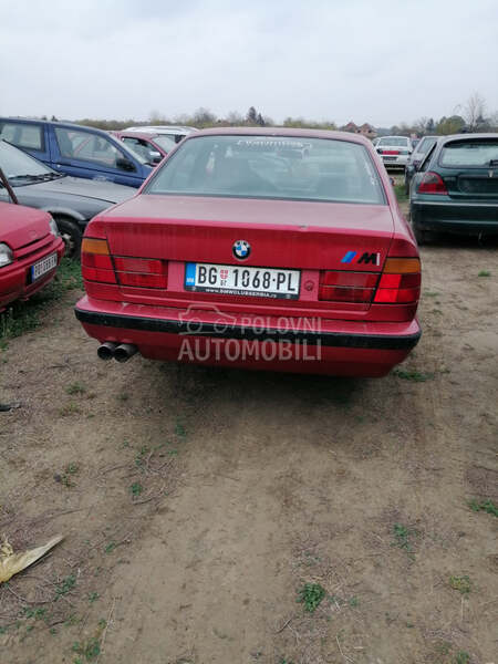 Delovi za BMW Serija 5 1989. god.